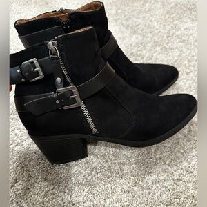 Stylish Black Ankle Boots with Buckle and Zipper